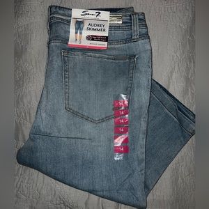 Mid Rise Jean shorts